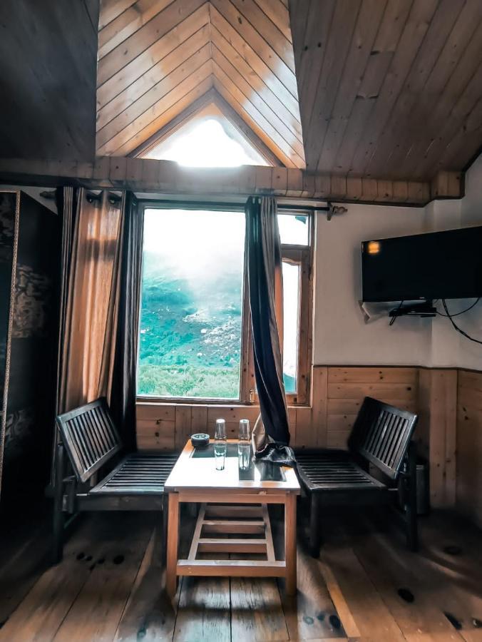 Throttle Shrottle Moto Hostel Manali  Bagian luar foto